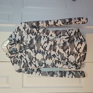 BCG- black/white camo pattern - LIKE NEW!